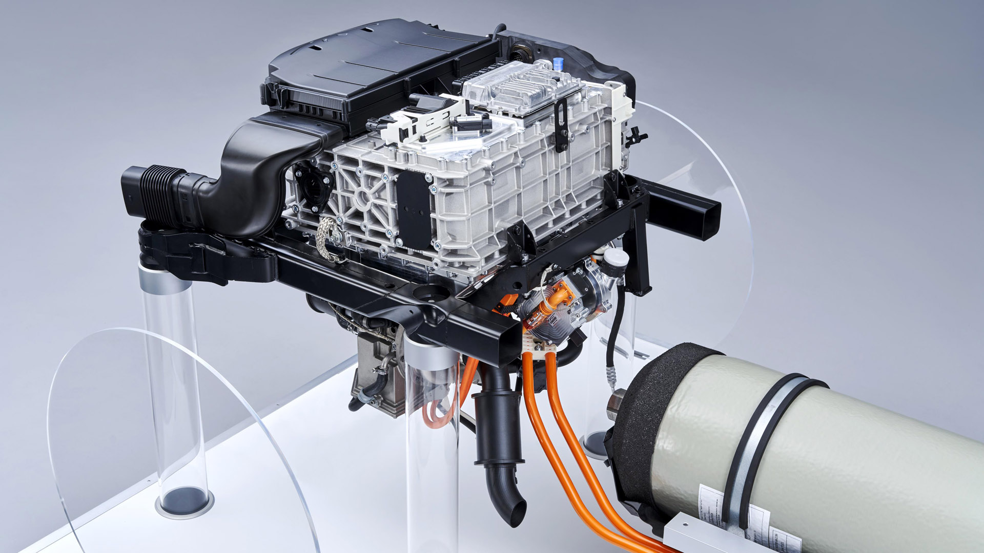 BMW hydrogen fuel cell powertrain back