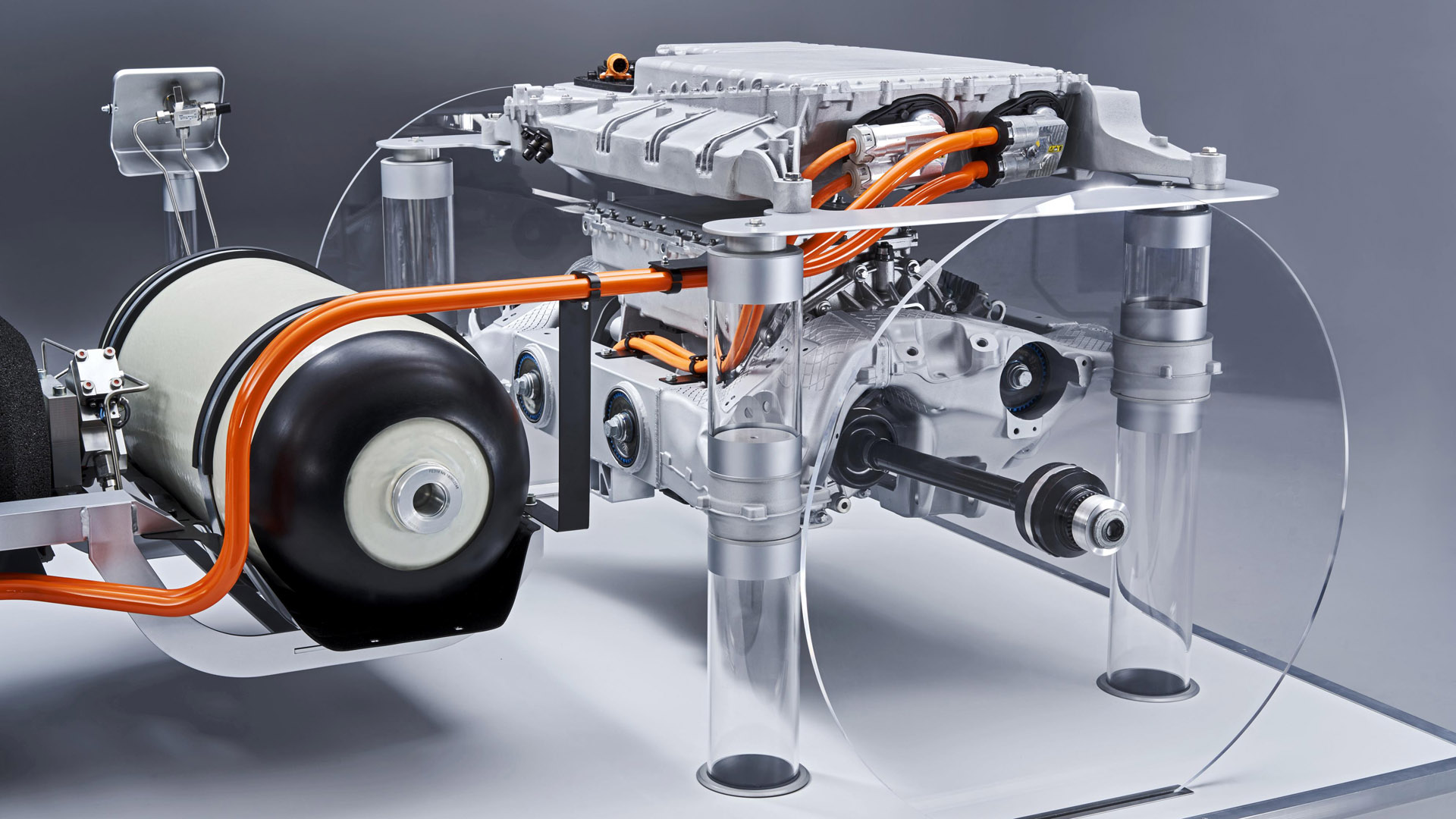 BMW hydrogen fuel cell powertrain front