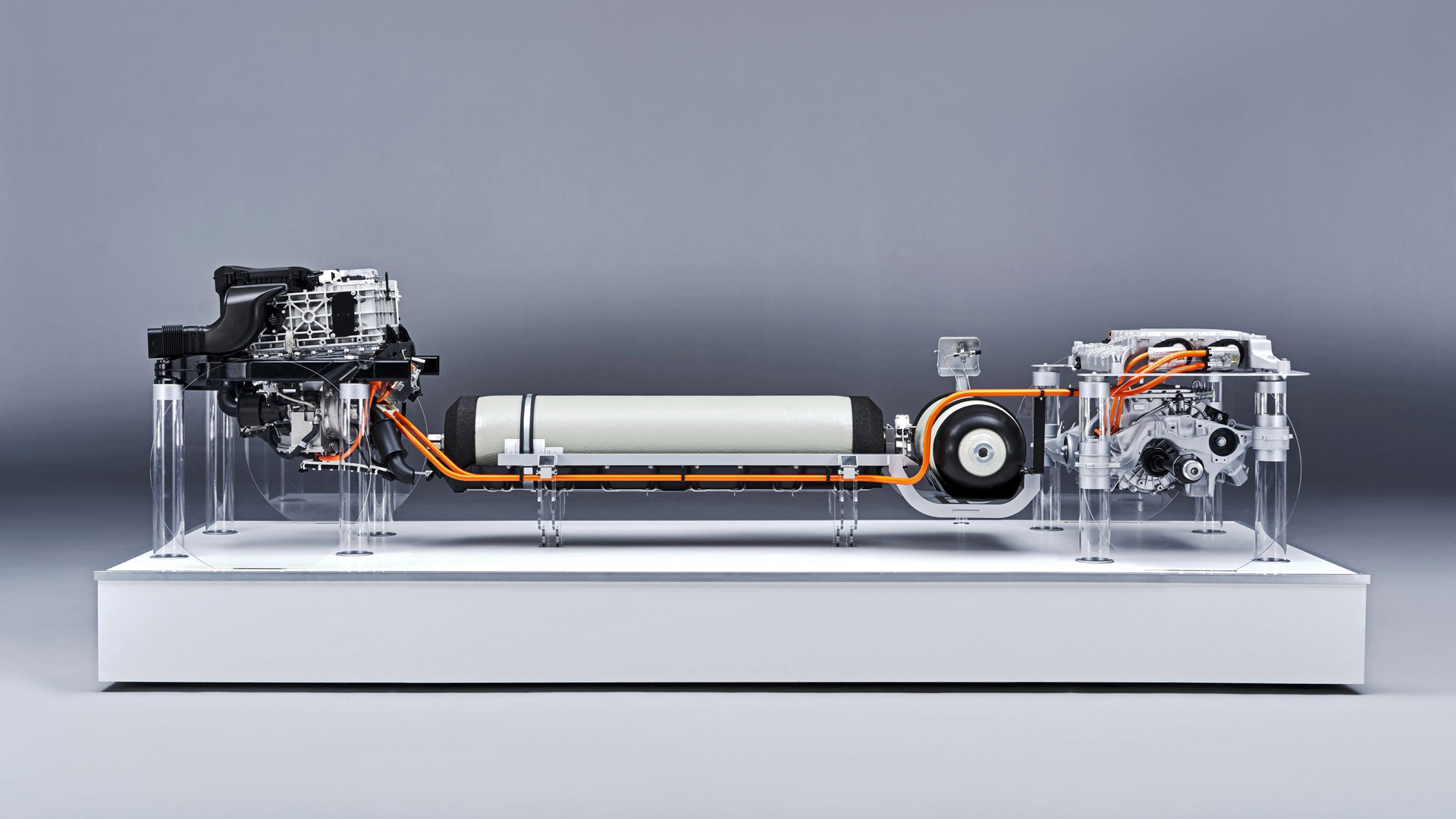 BMW hydrogen fuel cell powertrain side