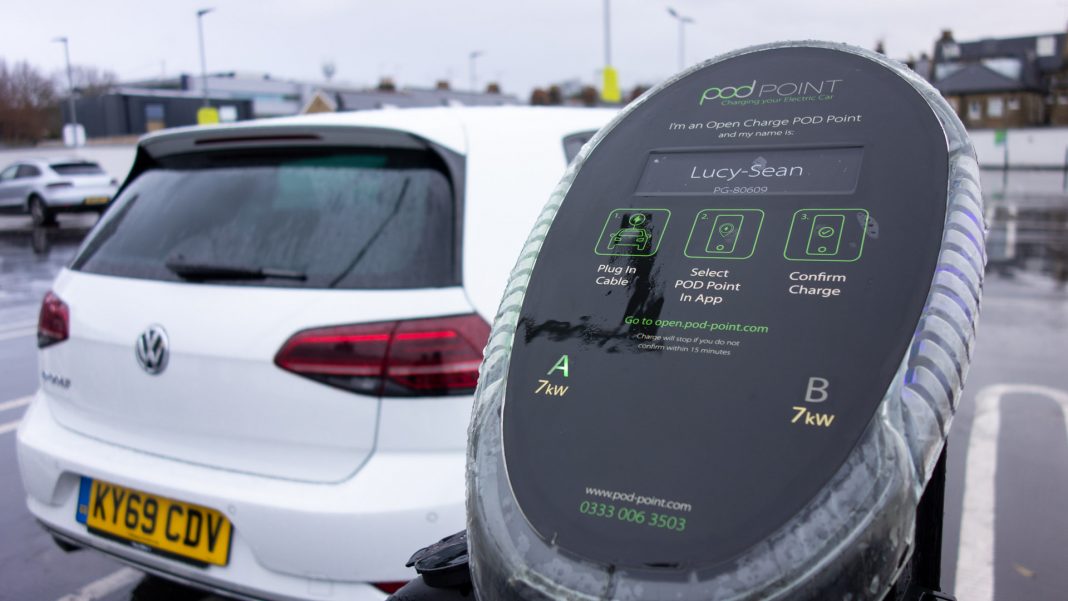 200-tesco-stores-in-the-uk-now-have-access-to-free-ev-chargers-totallyev