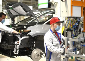 Volkswagen resumes production of its all-electric ID.3 car Volkswagen resumes production ID3