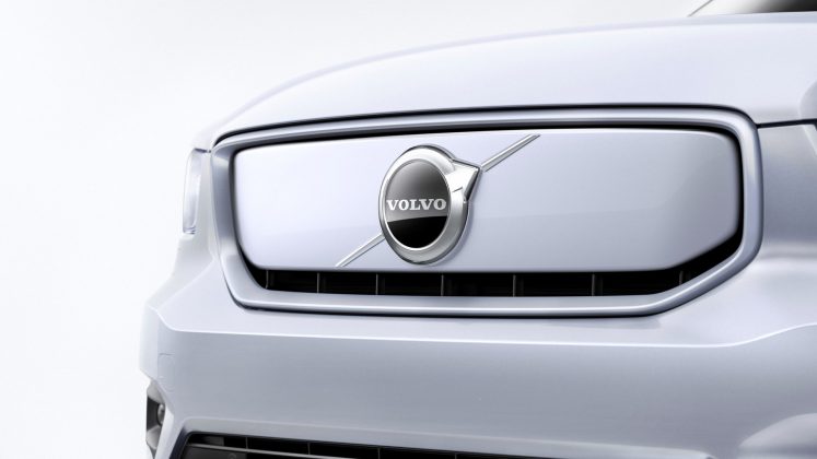 Volvo XC40 Recharge grille
