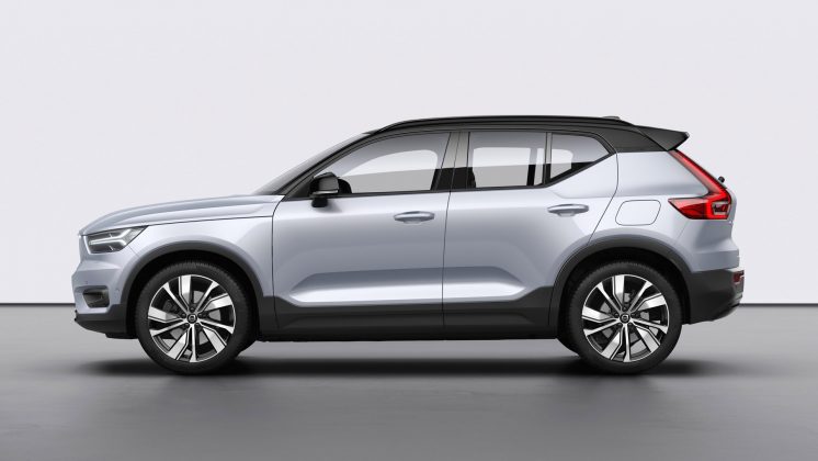 Volvo XC40 Recharge side