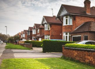 Empty driveways earn homeowners more than £1,000 a year Driveways earn homeowners money