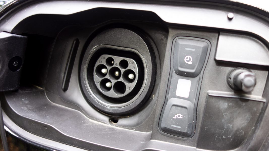 Audi A8 charging port