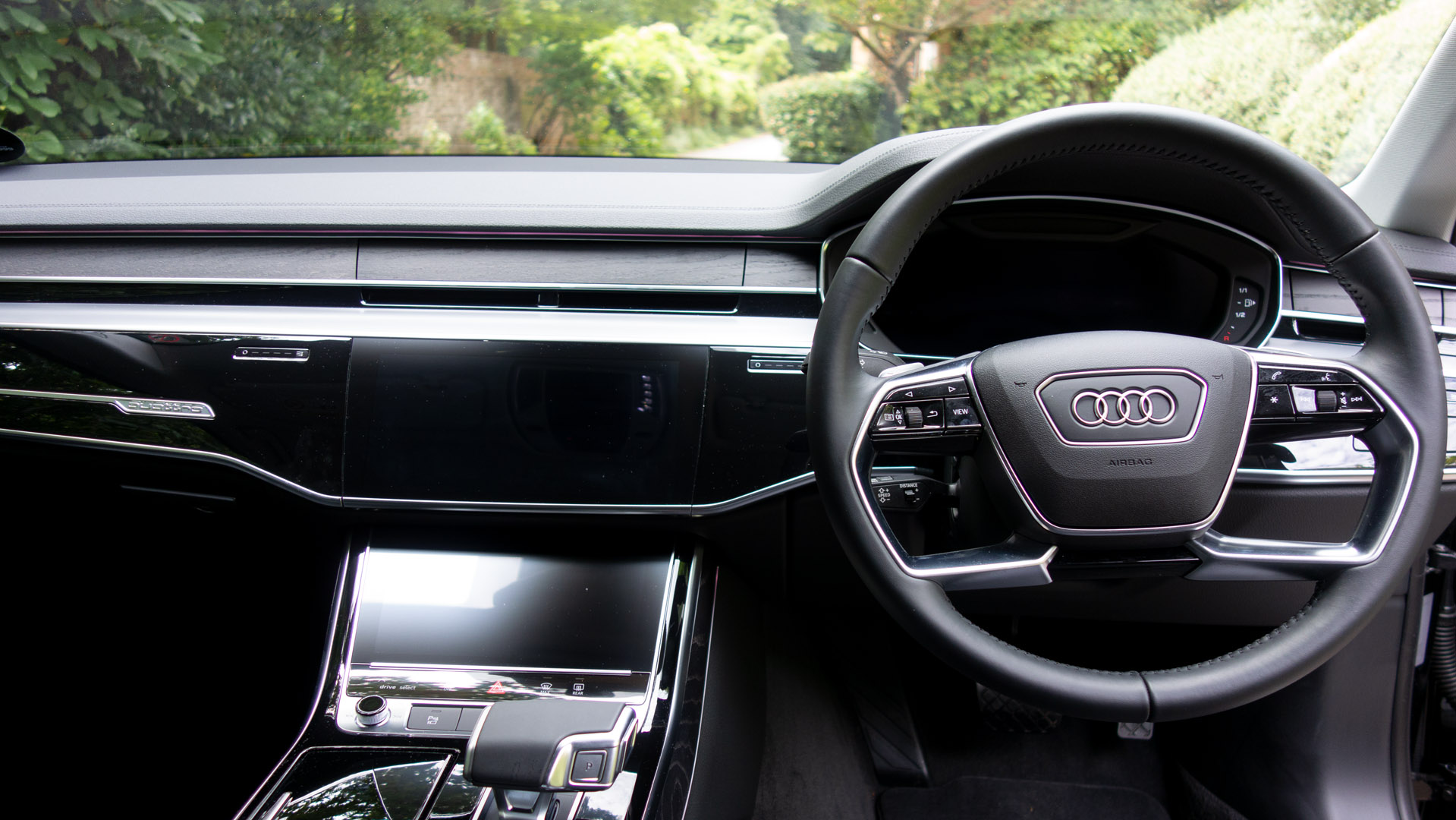 Audi A8 cockpit