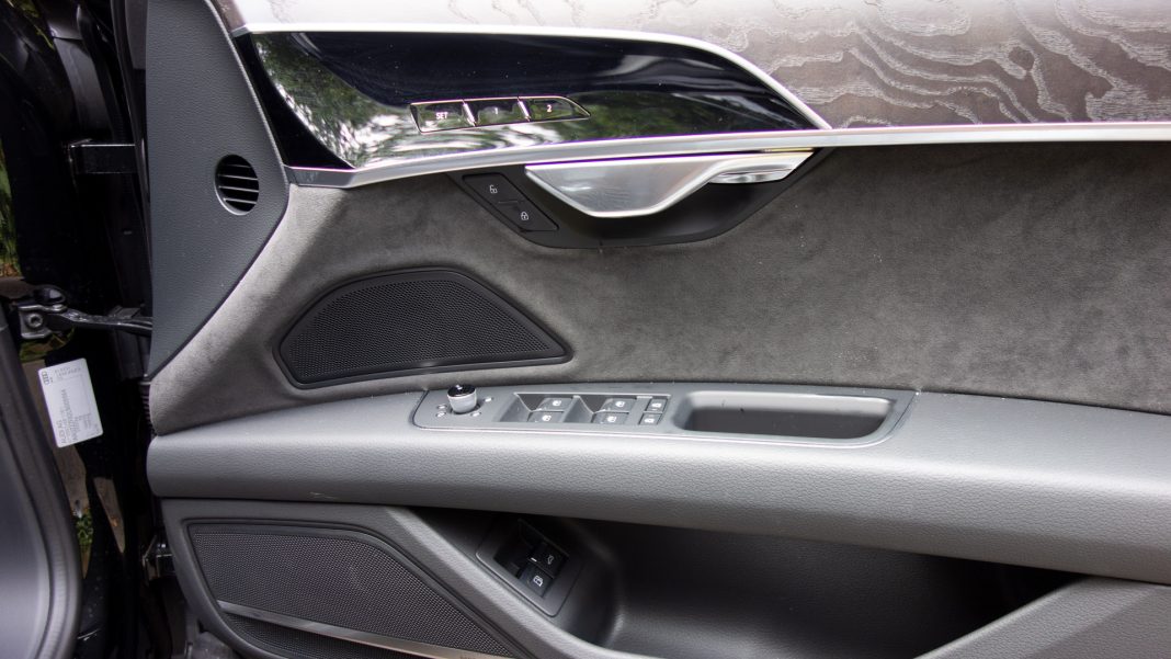 Audi A8 door