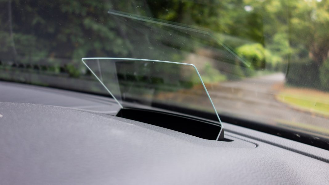 Volkswagen Passat Estate GTE HUD design