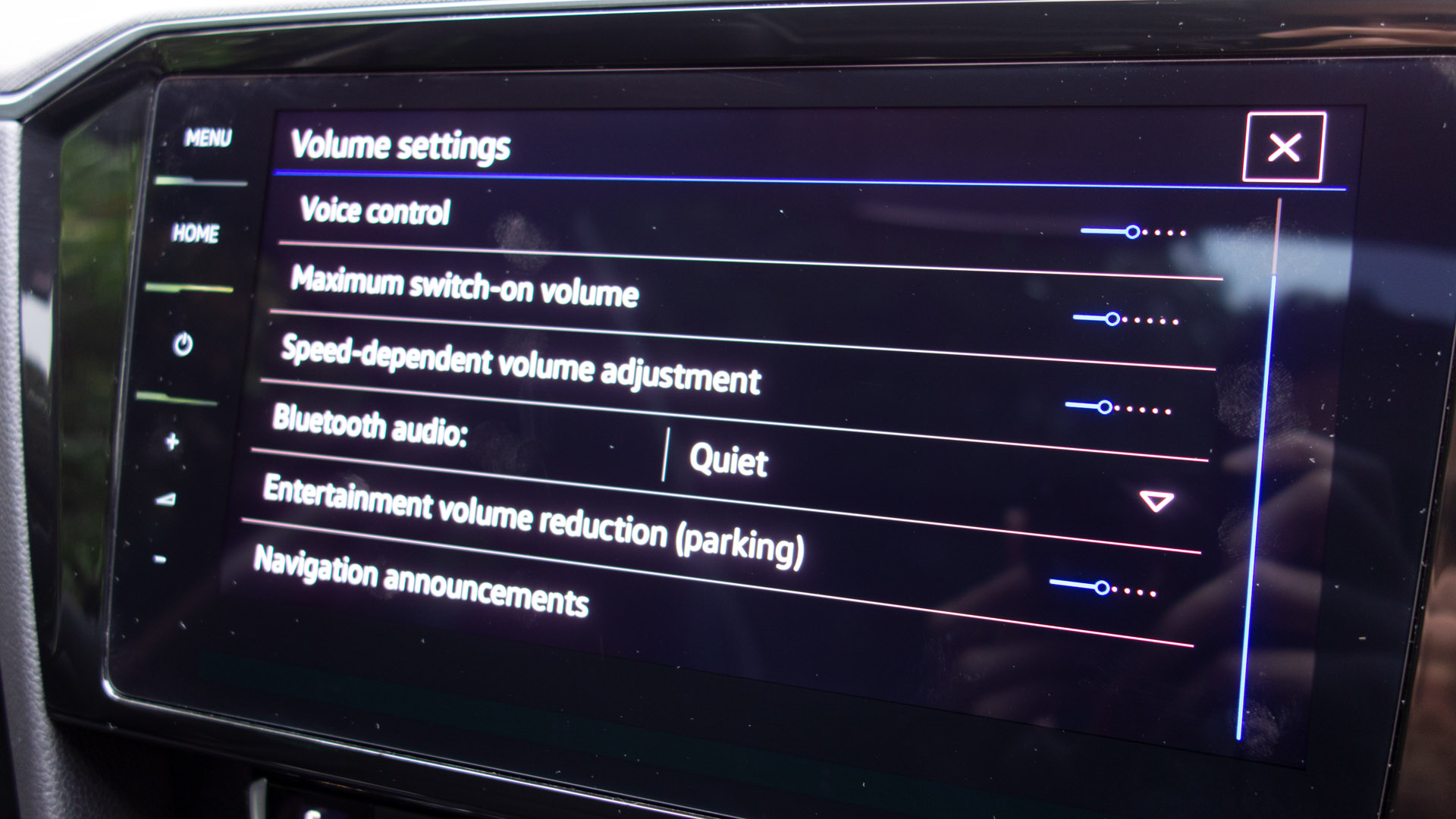 Volkswagen Passat Estate GTE audio settings
