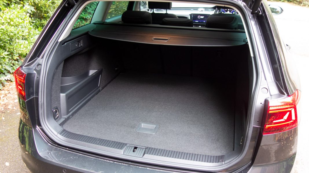 Volkswagen Passat Estate GTE boot space