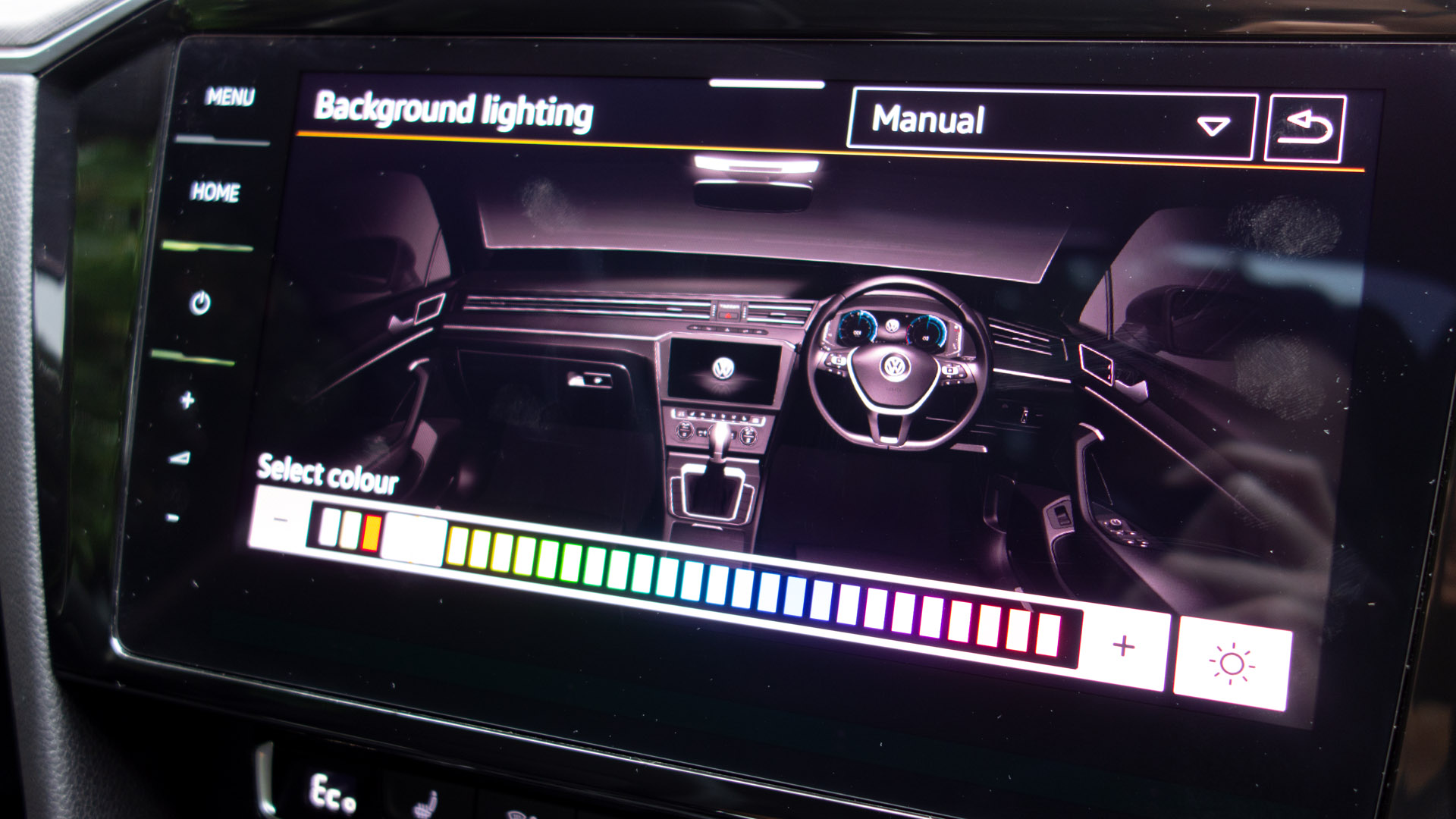 Volkswagen Passat Estate GTE interior lights