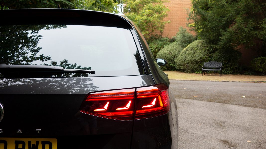 Volkswagen Passat Estate GTE lights