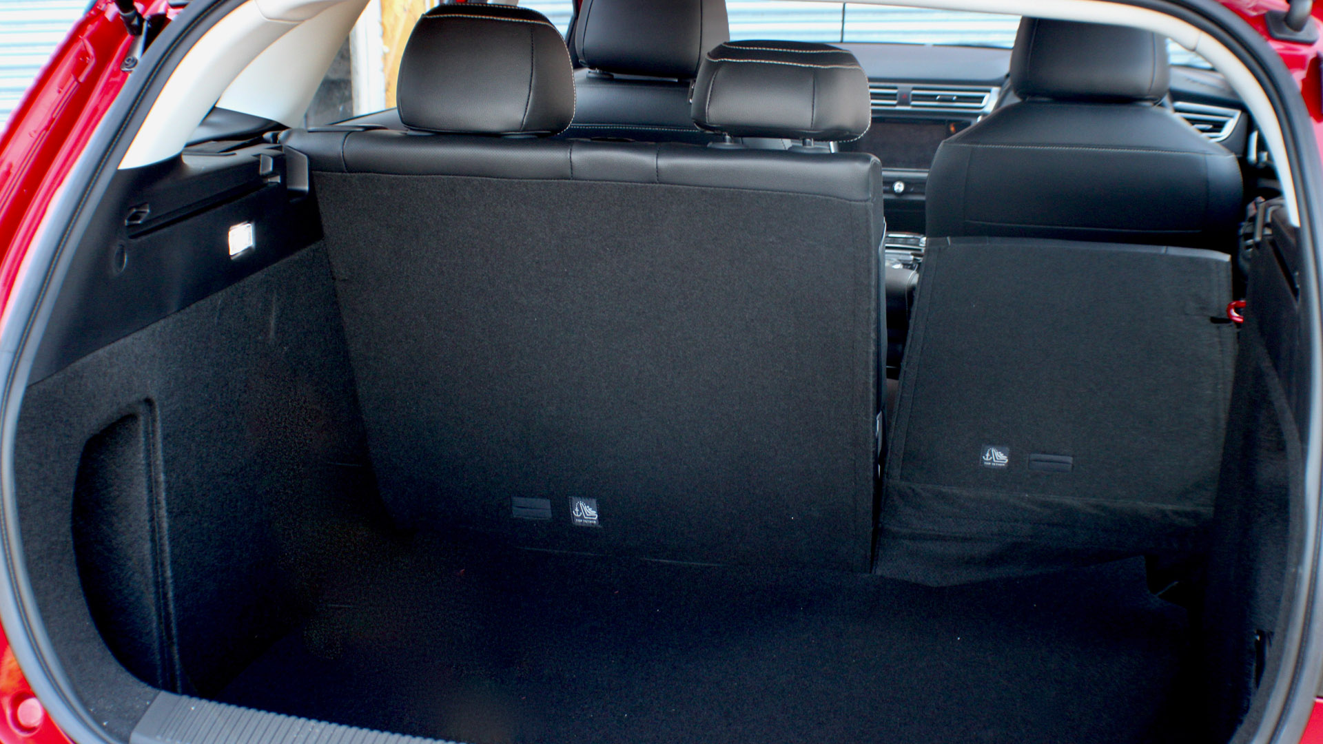 MG5 EV seats