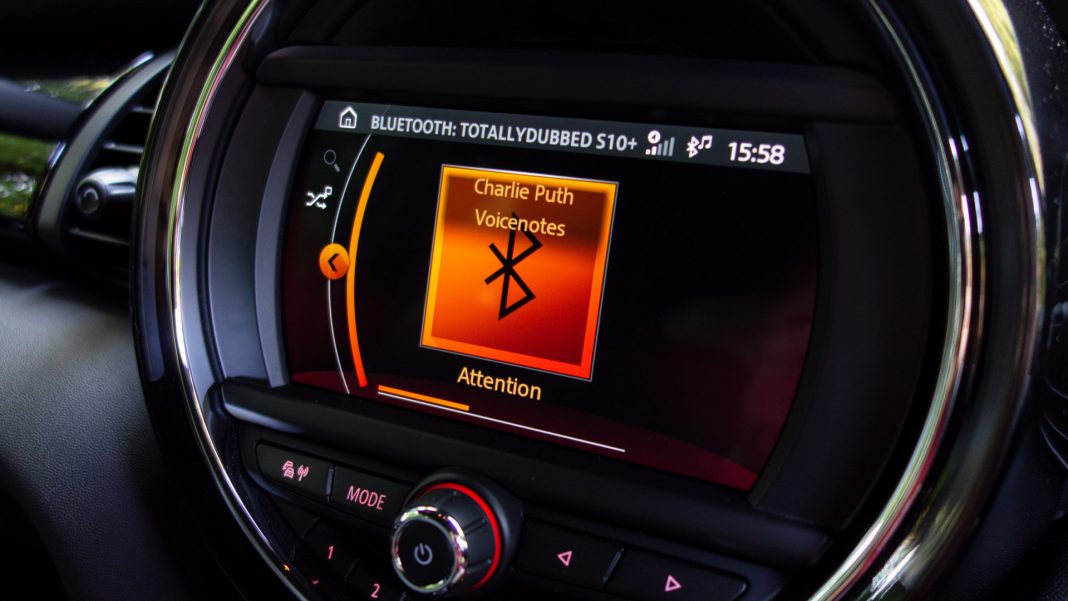 Mini Electric infotainment