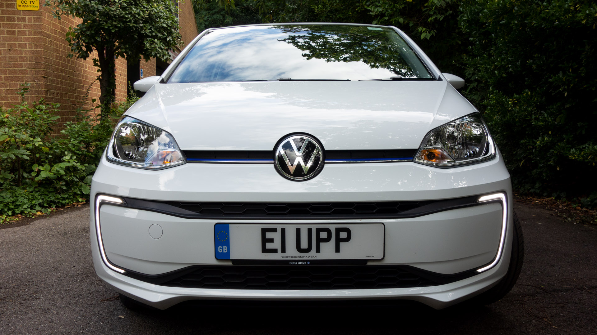 Volkswagen e-up! front design