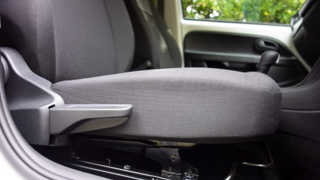 Volkswagen e-up! front seat