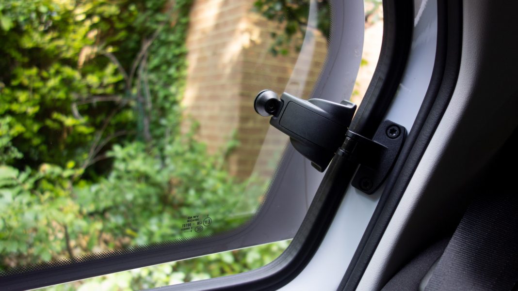 Volkswagen e-up! rear window open