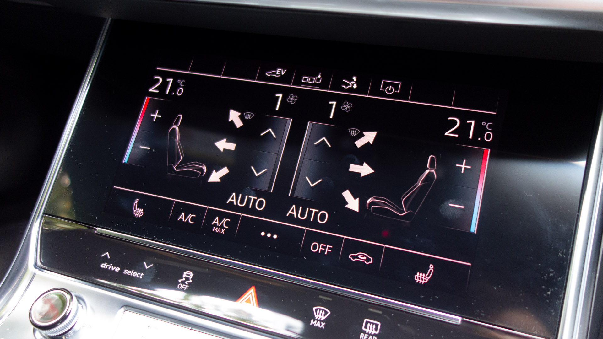 Audi A7 TFSIe climate controls