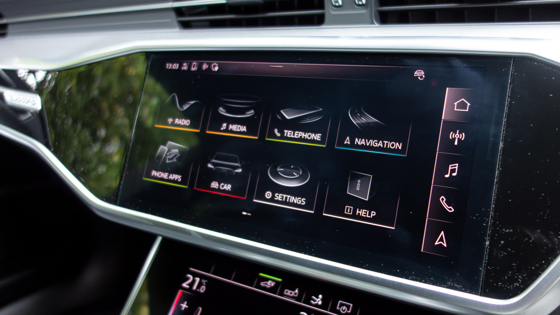 Audi A7 TFSIe infotainment