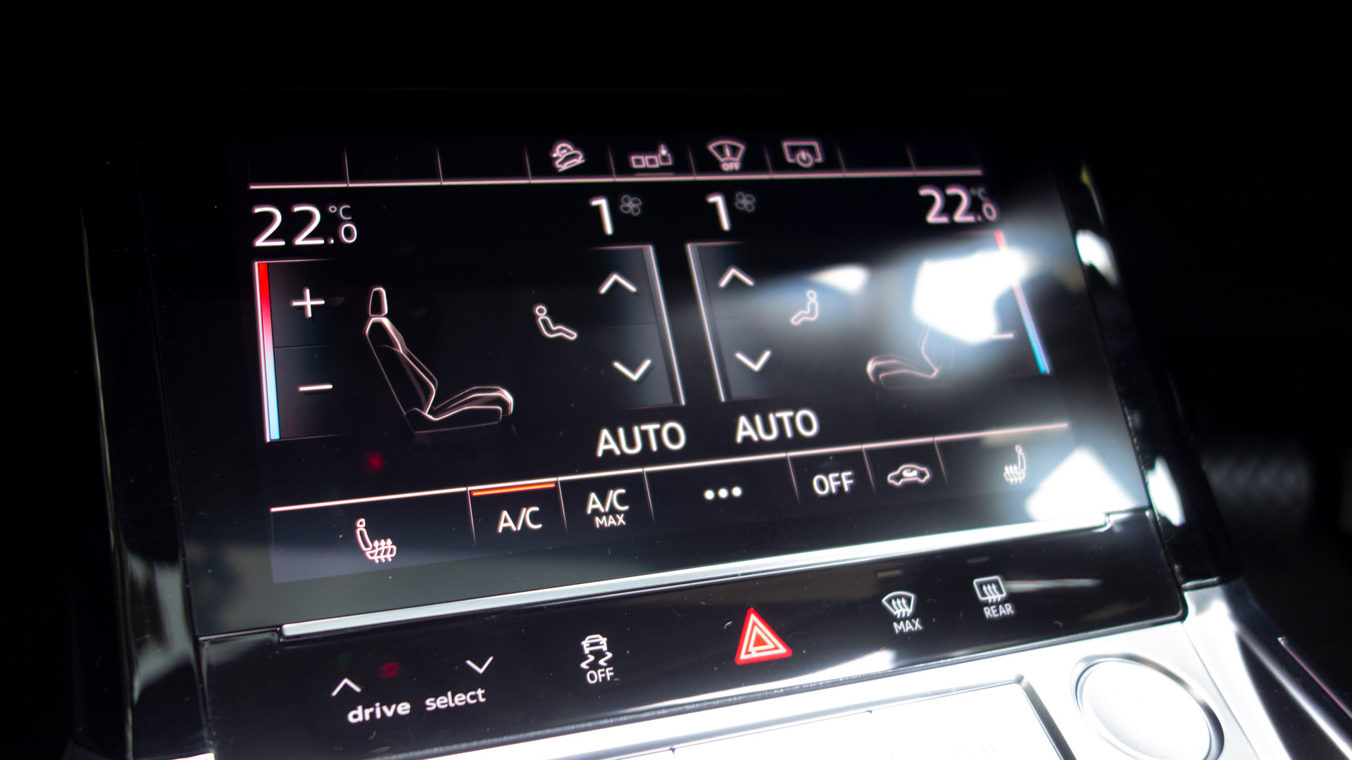Audi e-tron climate controls