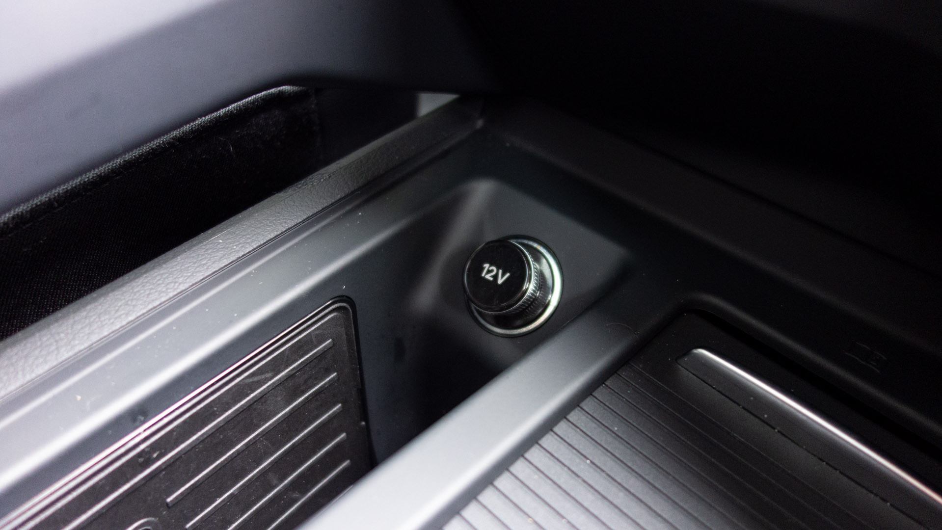 Audi e-tron front charging
