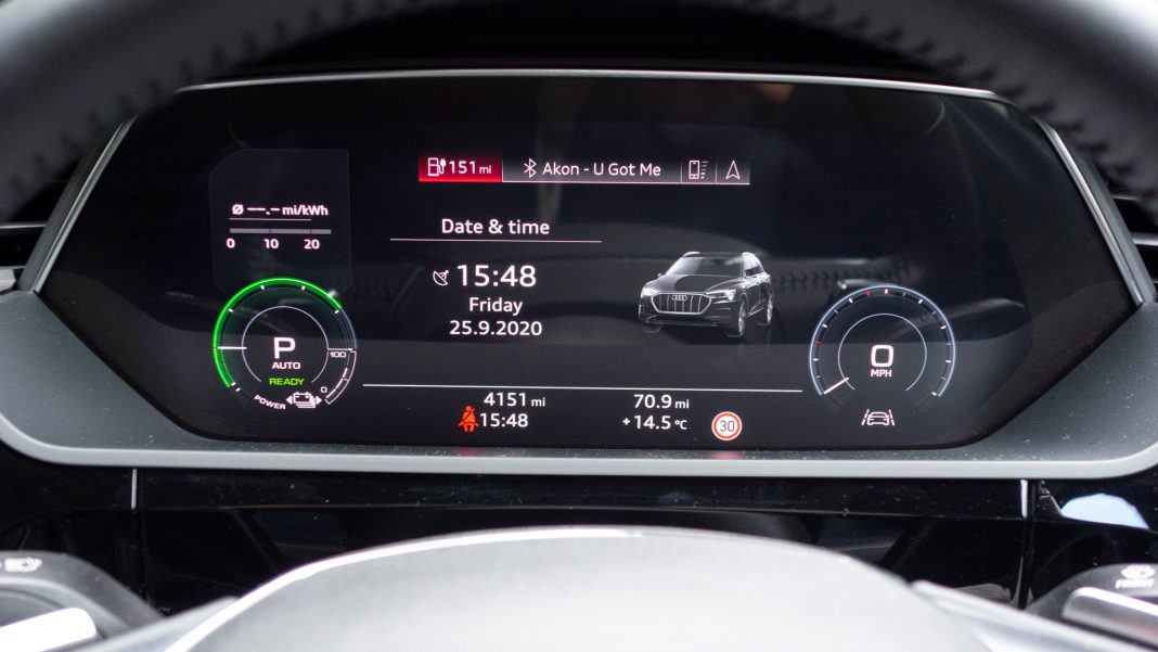 Audi e-tron instrument cluster info