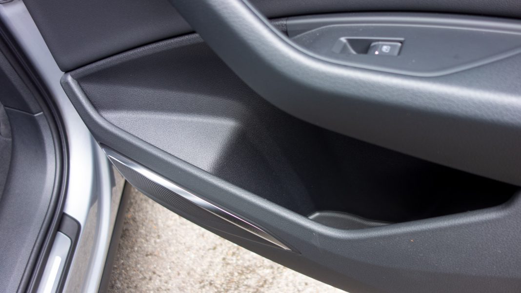 Audi e-tron rear door storage