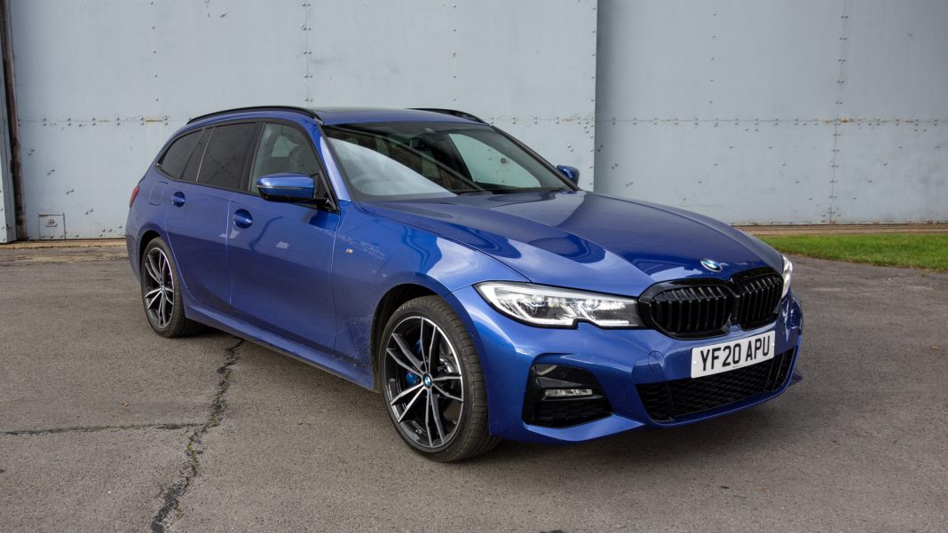 BMW 330e M Sport Touring looks