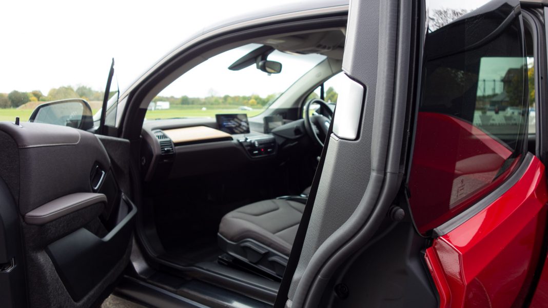 BMW i3s 120Ah door design