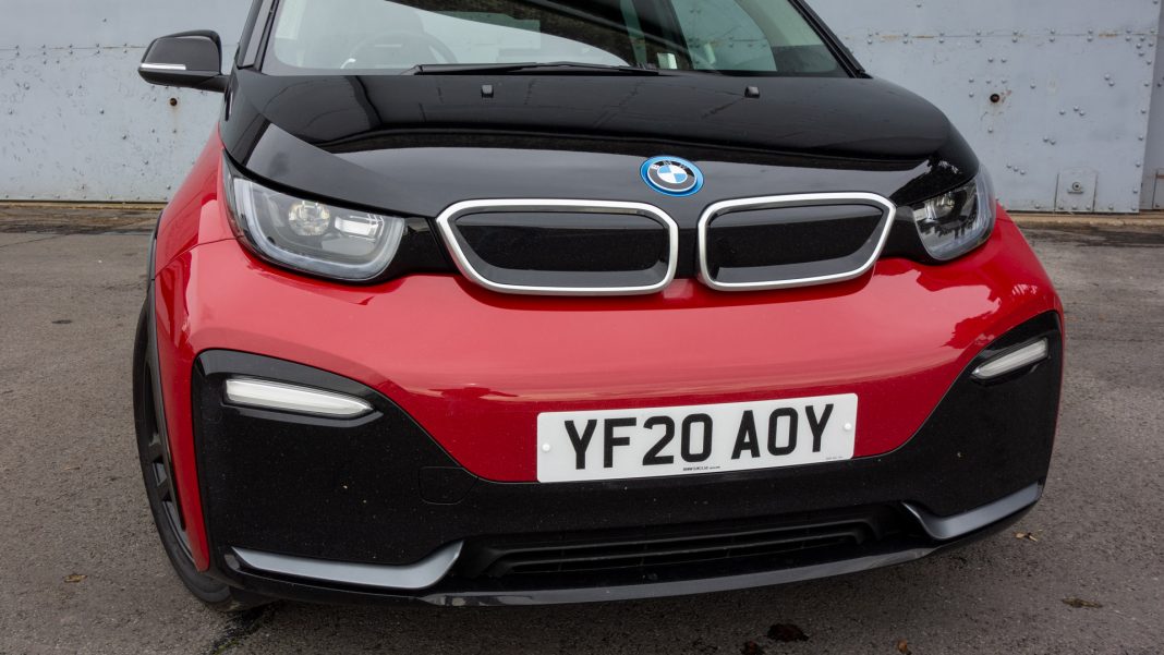 BMW i3s 120Ah grille