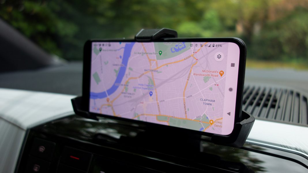 Seat Mii Electric smartphone