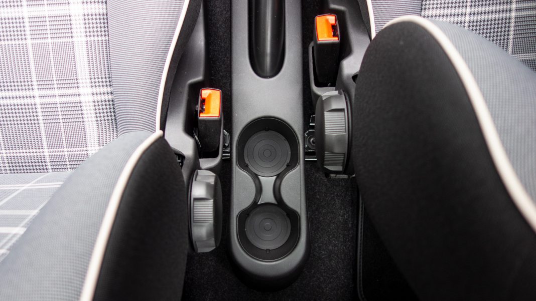 Fiat 500 Hybrid centre console