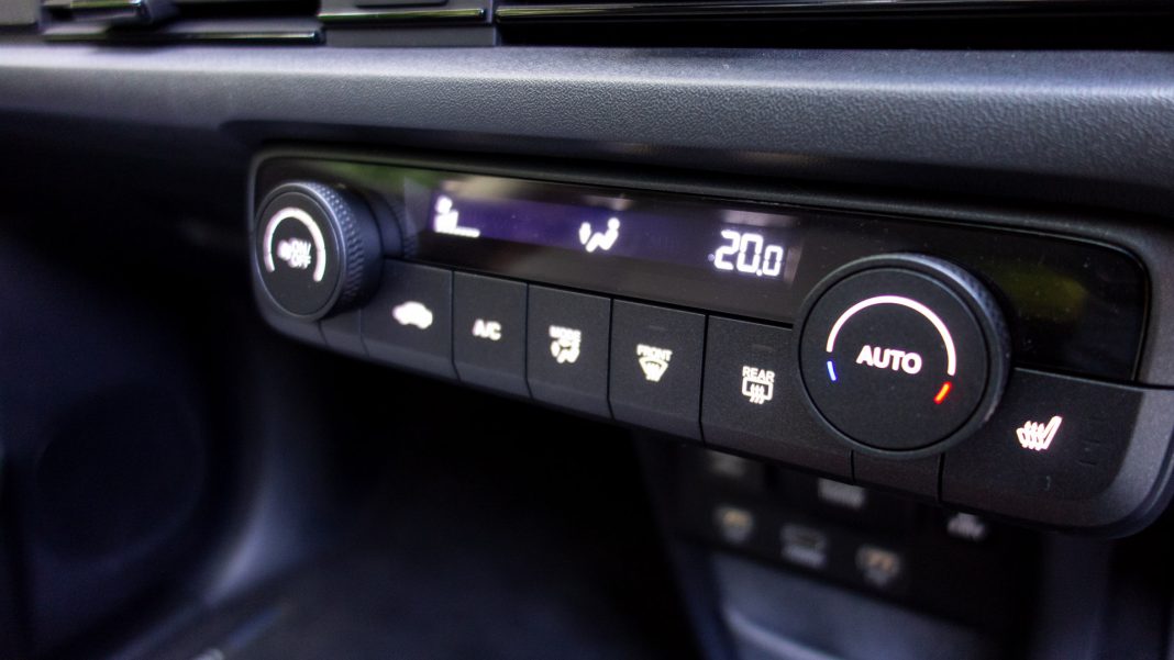Honda e climate controls