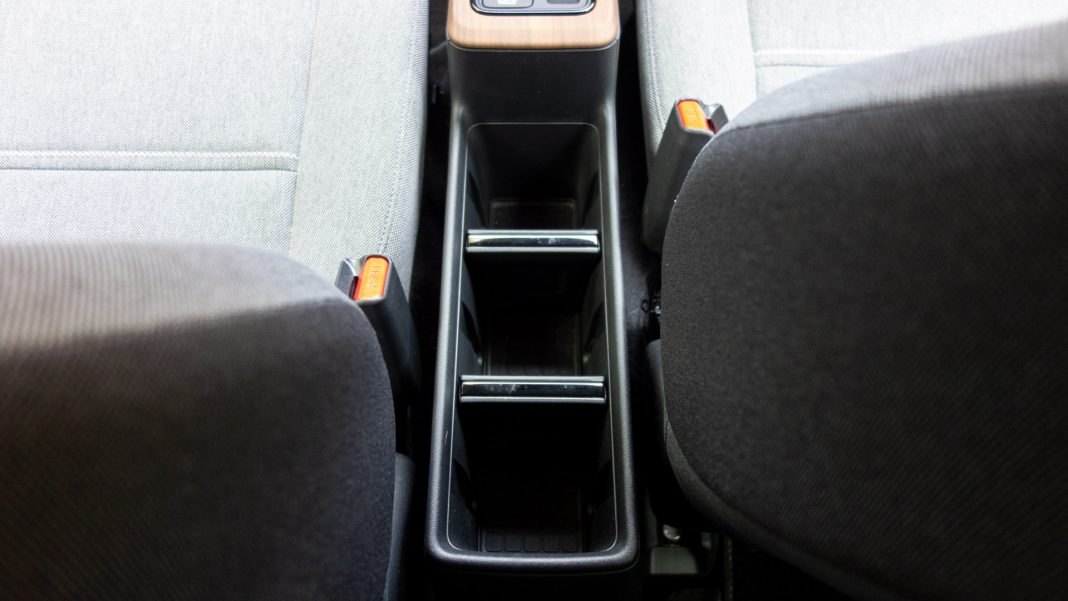 Honda e console storage