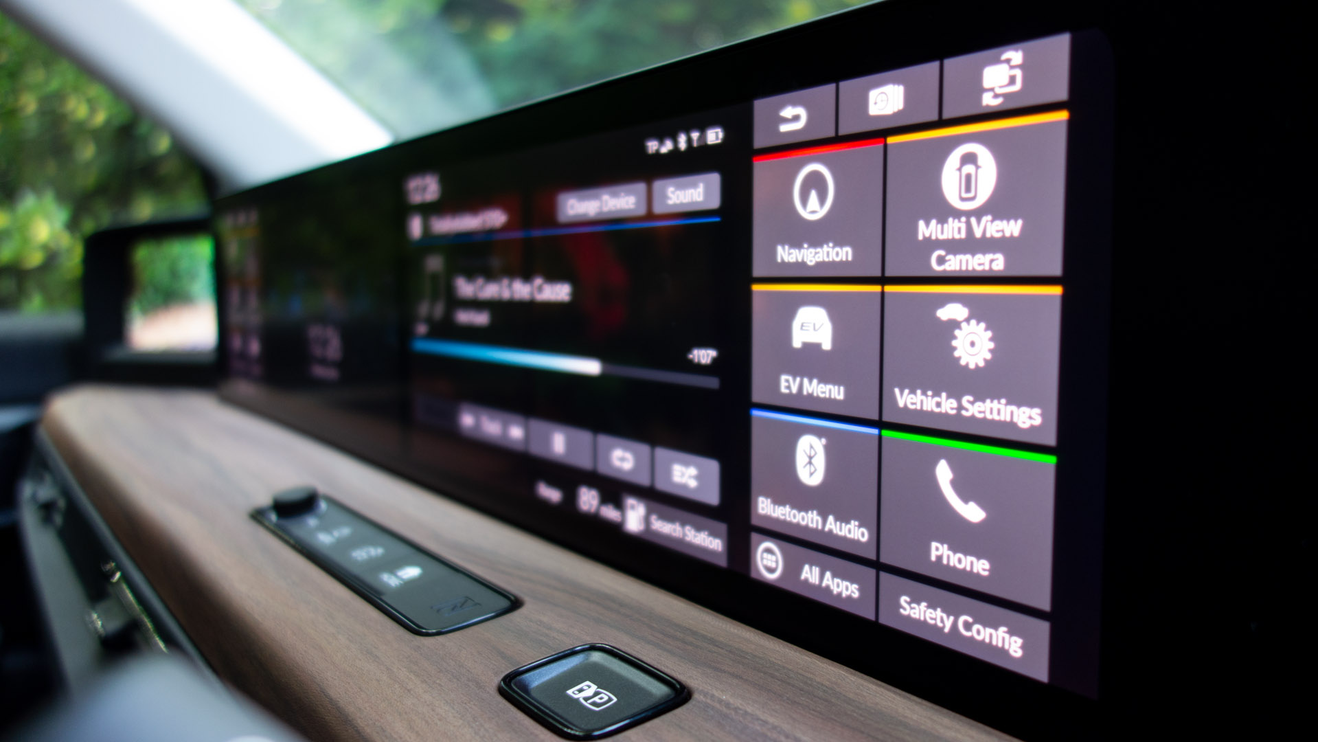 Honda e infotainment screens