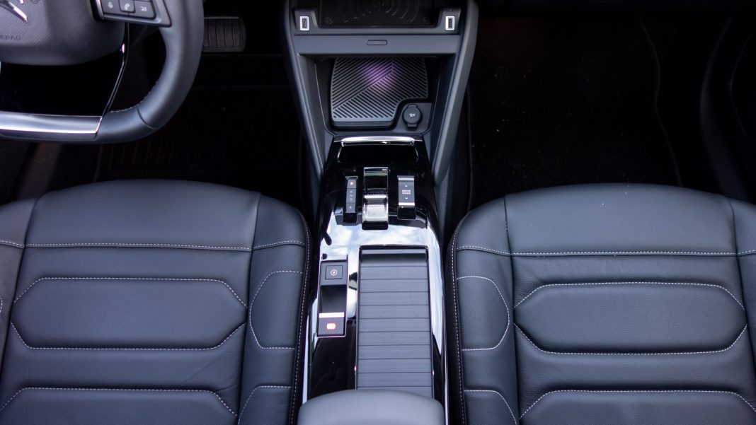 Citroen e-C4 centre console design