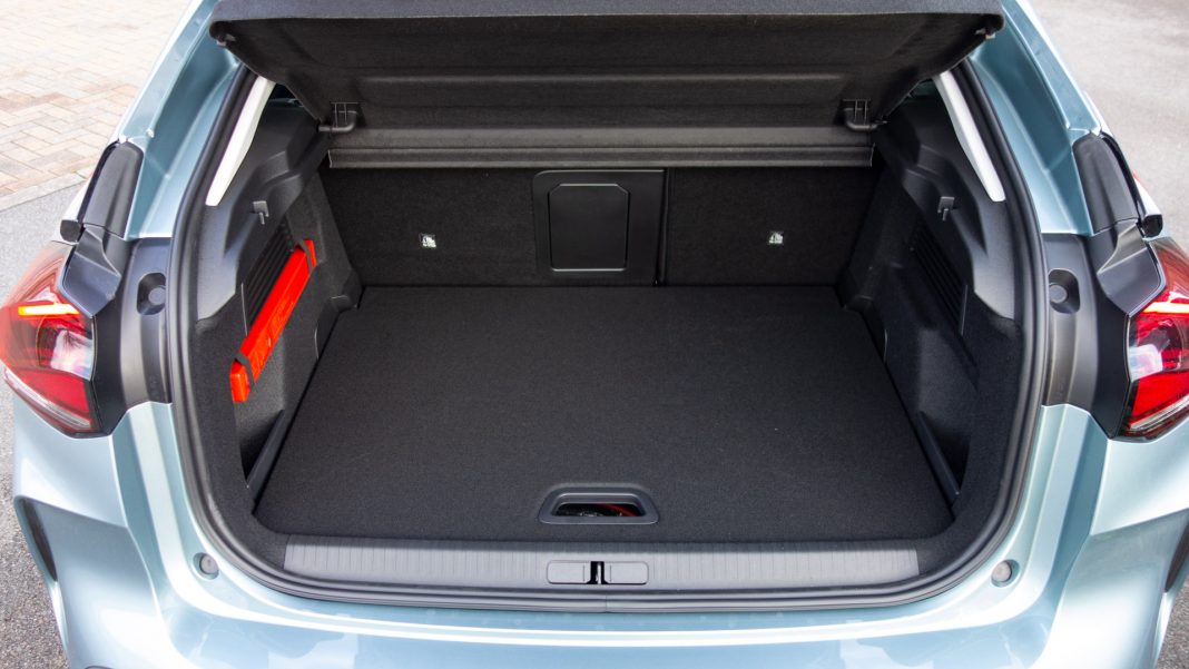 Citroen e-C4 rear boot