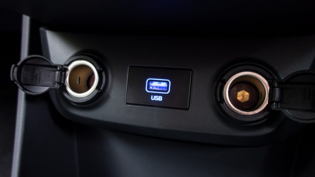 Hyundai Ioniq Electric USB