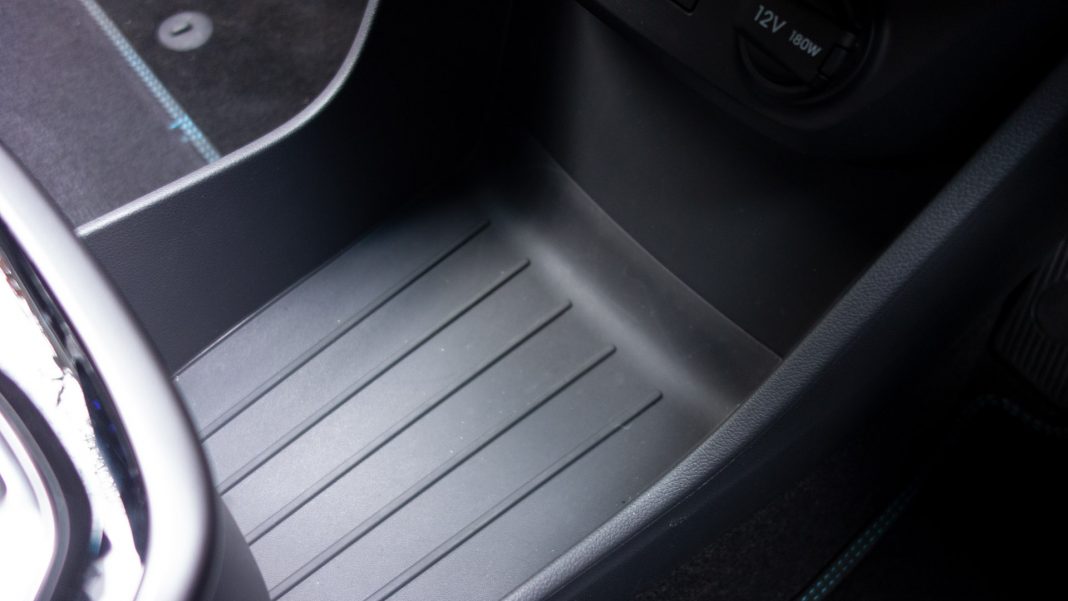 Hyundai Ioniq Electric cabin storage