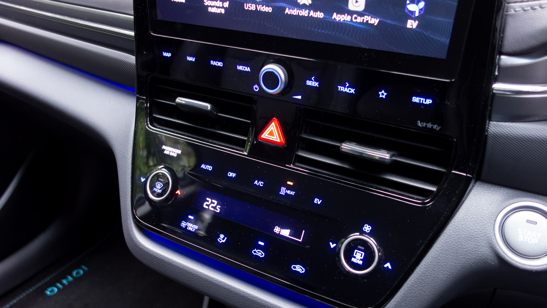 Hyundai Ioniq Electric dashboard buttons