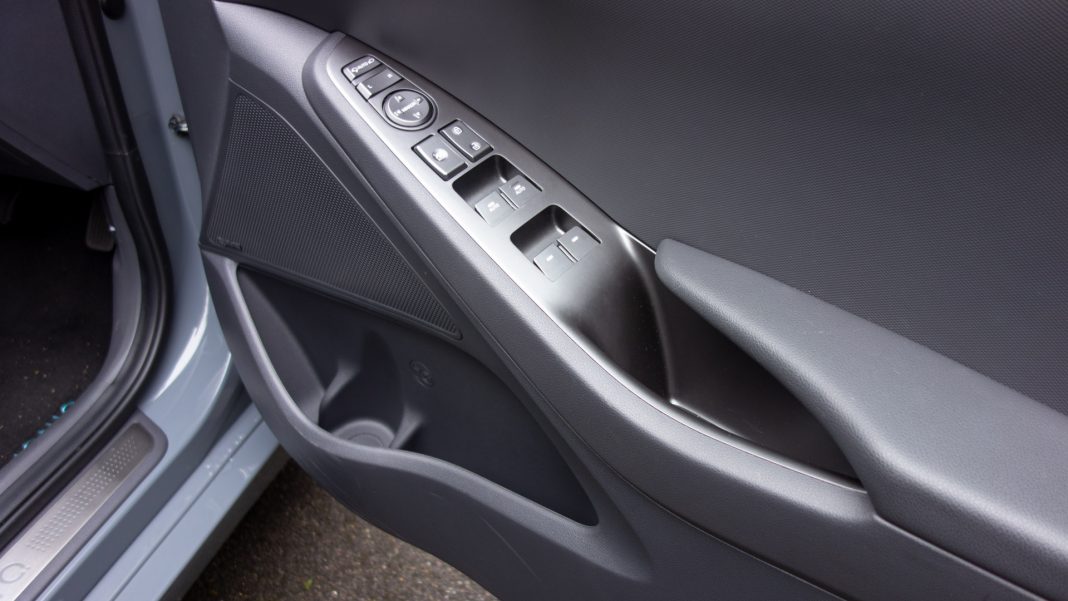 Hyundai Ioniq Electric front door space