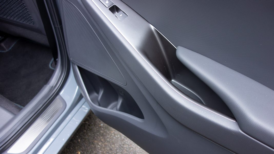 Hyundai Ioniq Electric rear door space