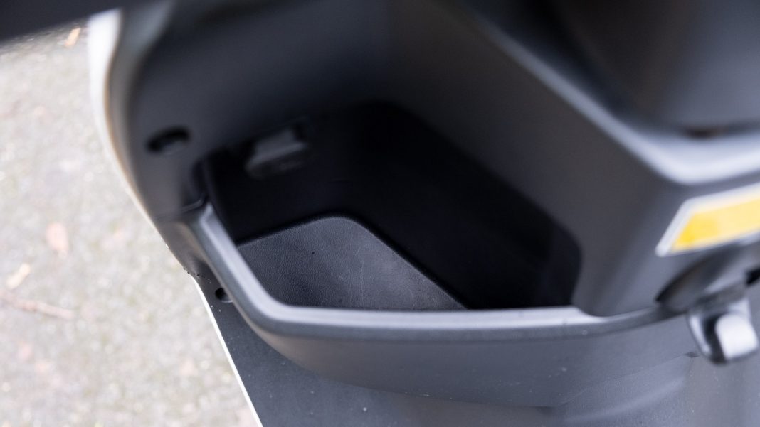 Sunra Robo-S front storage