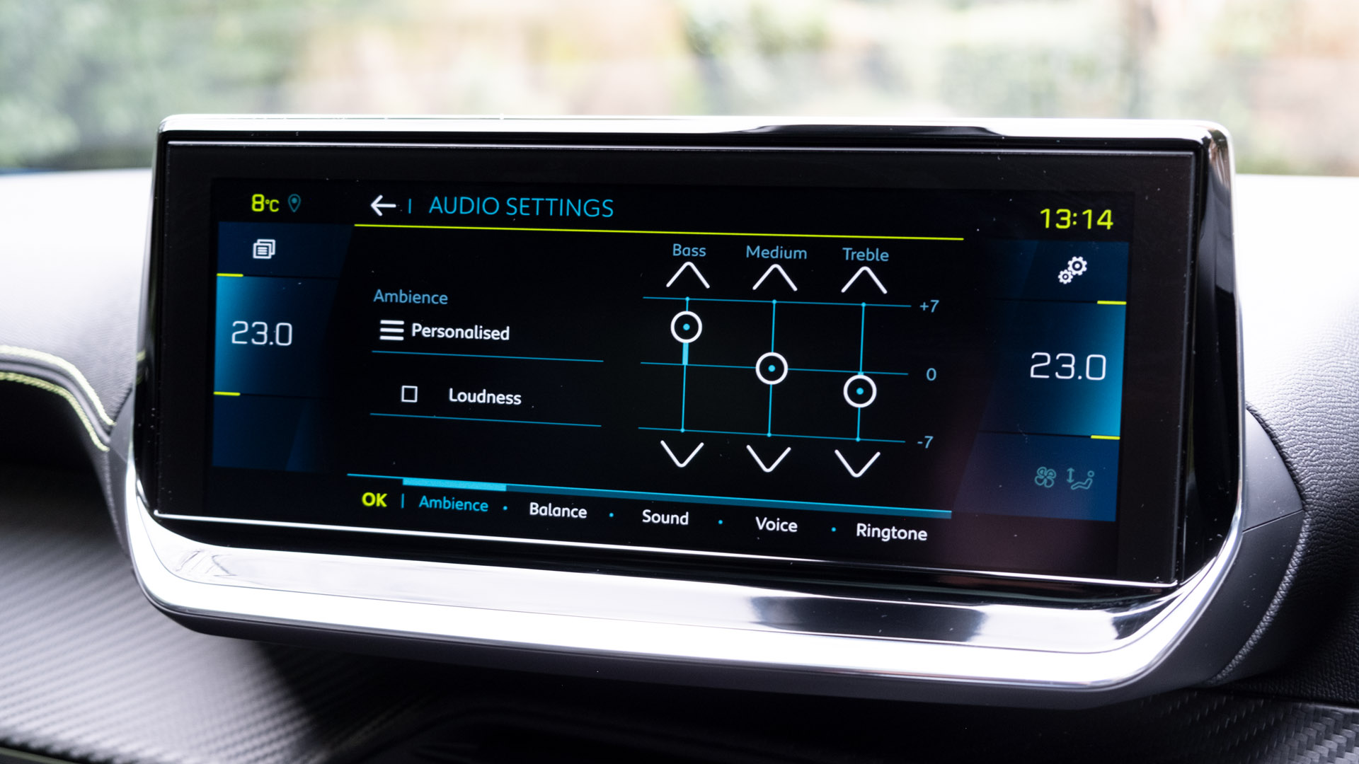 Certifikat spørgeskema spiller Peugeot e-2008 audio review: A stock six-speaker wonder - TotallyEV