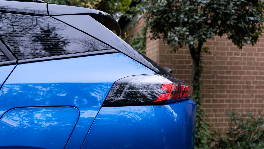 Peugeot e-2008 boot design