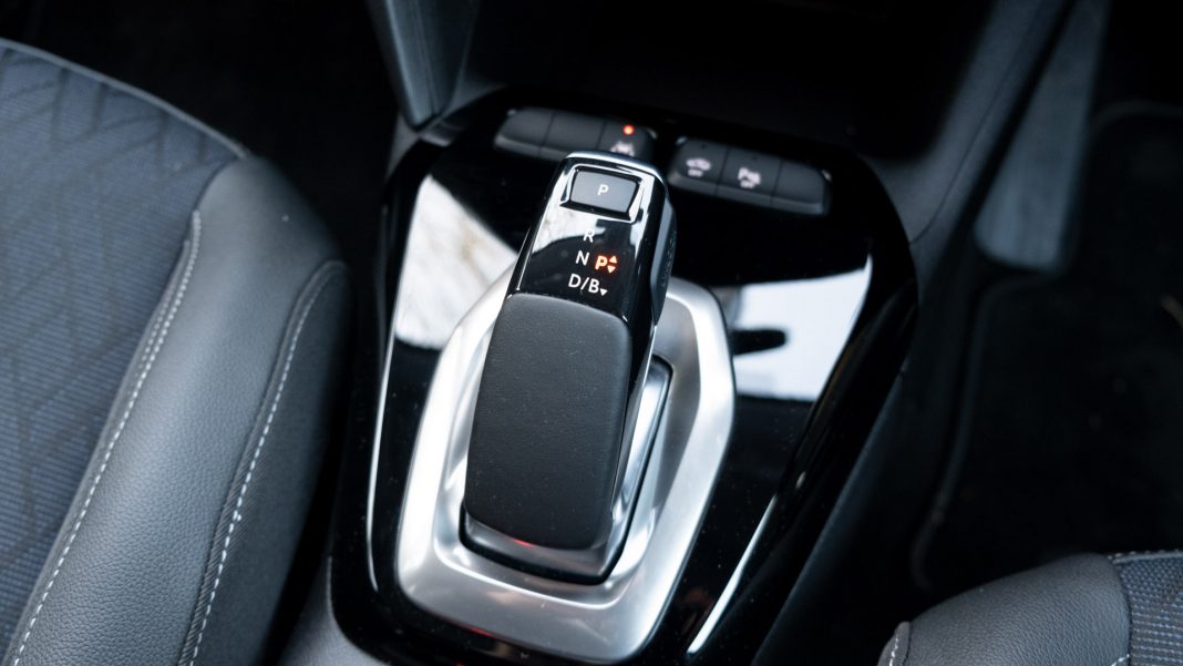 Vauxhall Corsa-e gear selector