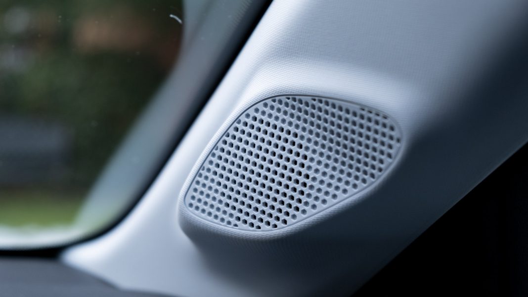 Vauxhall Corsa-e tweeter