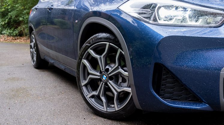 BMW X2 xDrive25e wheels