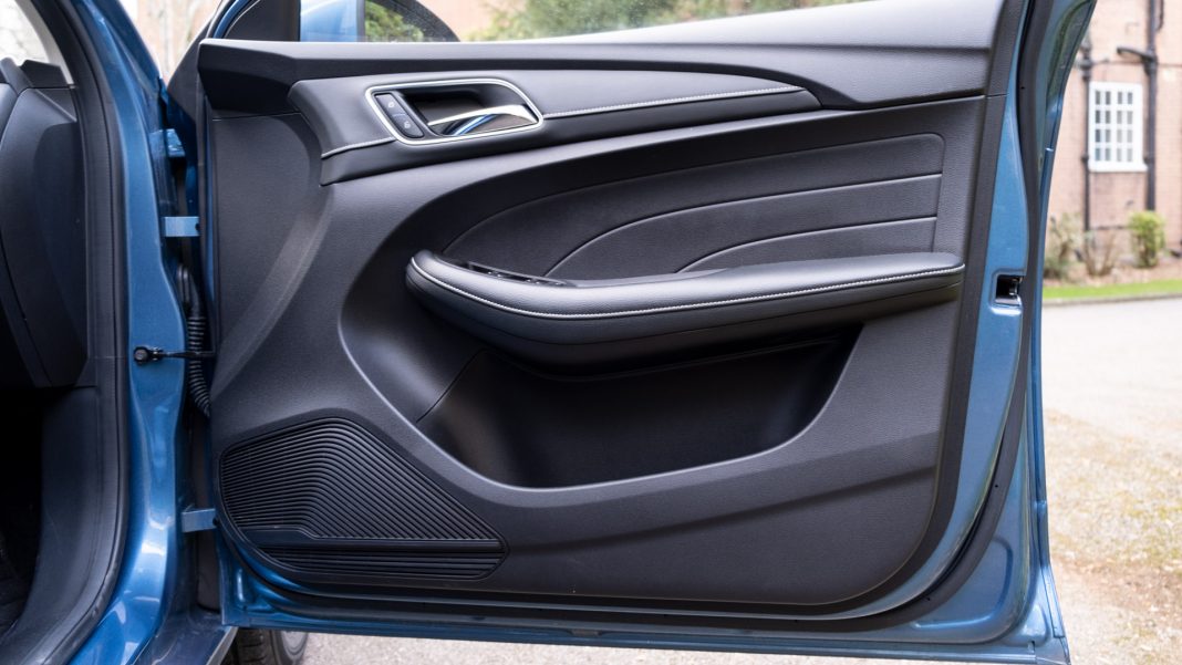 MG5 EV front door
