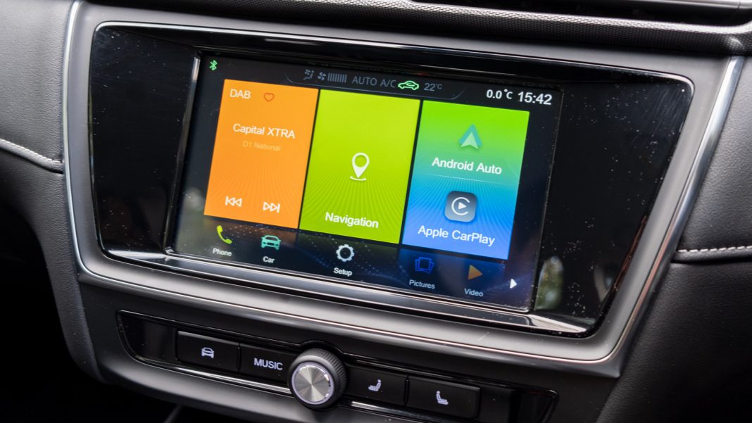 MG5 EV infotainment system